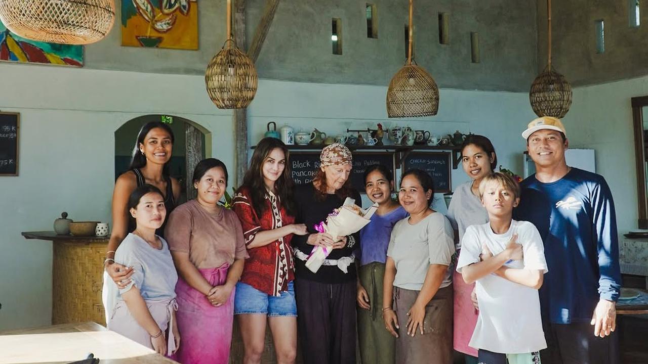 Obrolan Luna Maya dan Sang Kakak yang Sweet Saat Telponan, Saling Ungkap Rasa Sayang