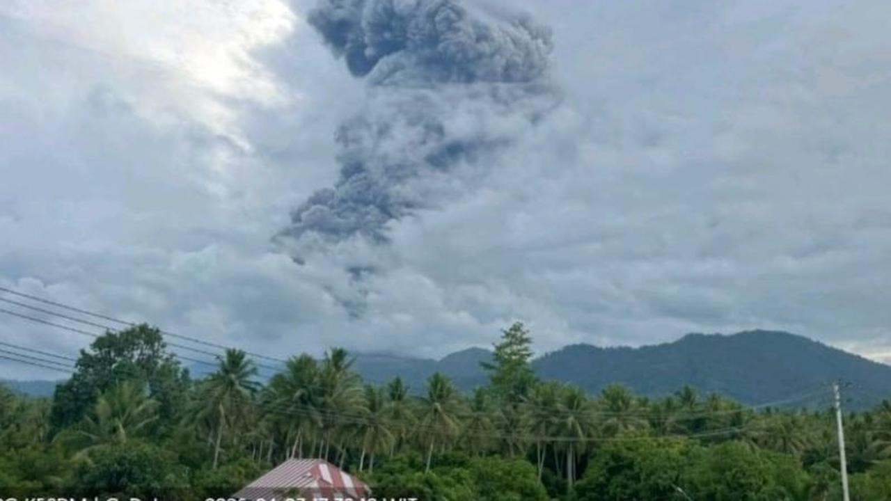 Erupsi Gunung Dukono Kembali Terjadi, Semburkan Abu Vulkanik Setinggi 4.000 Meter
