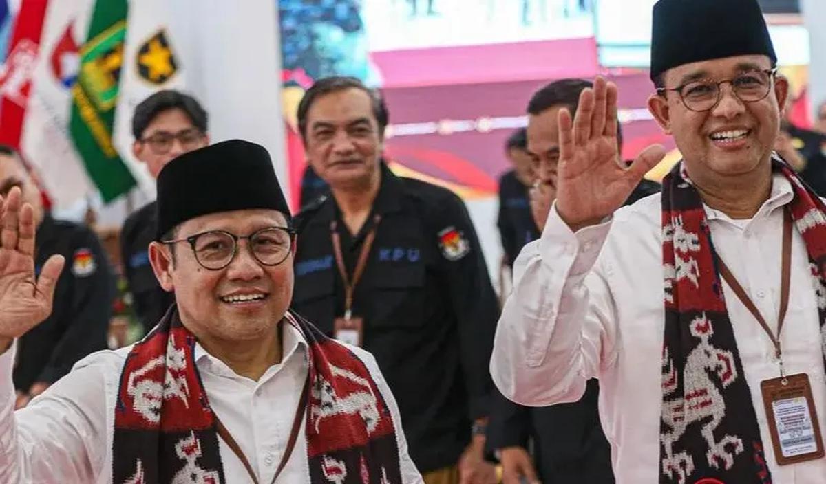 Sementara, Ganjar Pranowo dengan Mahfud Md sebesar 26,2 persen.&nbsp;Kemudian, pasangan Anies Baswedan dengan Muhaimin Iskandar alias Cak Imin memperoleh 18,3 persen.&nbsp;<br>
