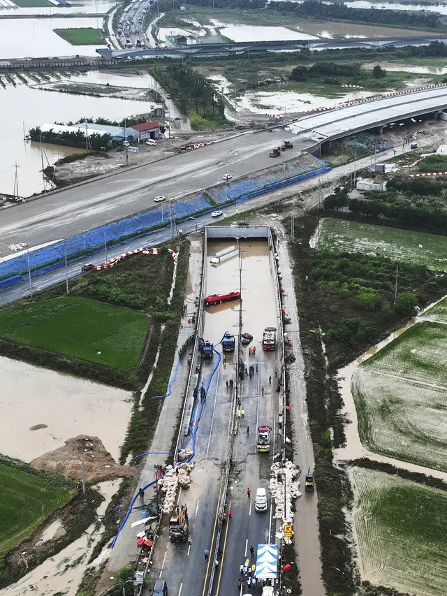 Banjir Bandang dan Tanah Longsor
