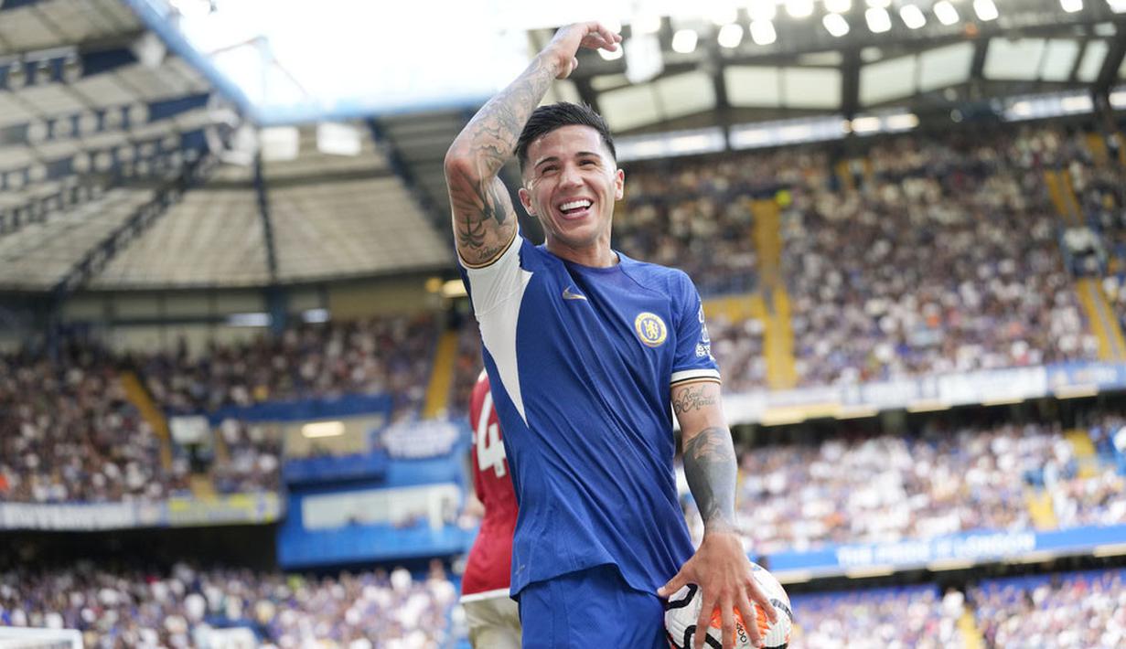 Chelsea menjadi klub yang paling boros pada bursa transfer musim panas 2023. The Blues mengeluarkan dana sebesar 464,1 juta euro untuk mendatangkan sejumlah pemain baru seperti Romeo Lavia, Christoper Nkunku, Cole Palmer, Axel Disasi, Nicolas Jackson, Lesley Ugochukwu, Robert Sanchez, Djordje Petrovic, Deivid Washington, Angelo hingga yang termahal adalah Moises Caicedo. (AP Photo/Michel Euler)