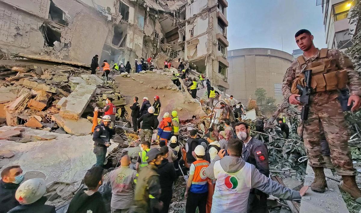 FOTO: Pasca Gencatan Senjata dengan  Iran, Israel Luncurkan Serangan Besar ke Lebanon