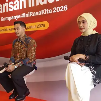 Pressconference #inirasakita2026 di Mcdonald's Indonesia/ (dari kiri) Caroline Kurniadjaja, Director of Marketing Mcdonald's Indonesia-Chef Irhan, Pakar kuliner dan alumni Master Chef Indonesia-Chef Yulita, Pakar kuliner dan alumni Master Chef Indonesia