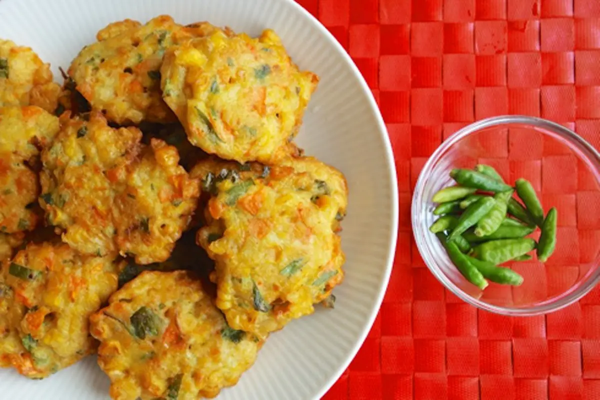 [Bintang] Resep Bakwan Jagung yang Enak untuk Temani Kehangatan Sore Nanti