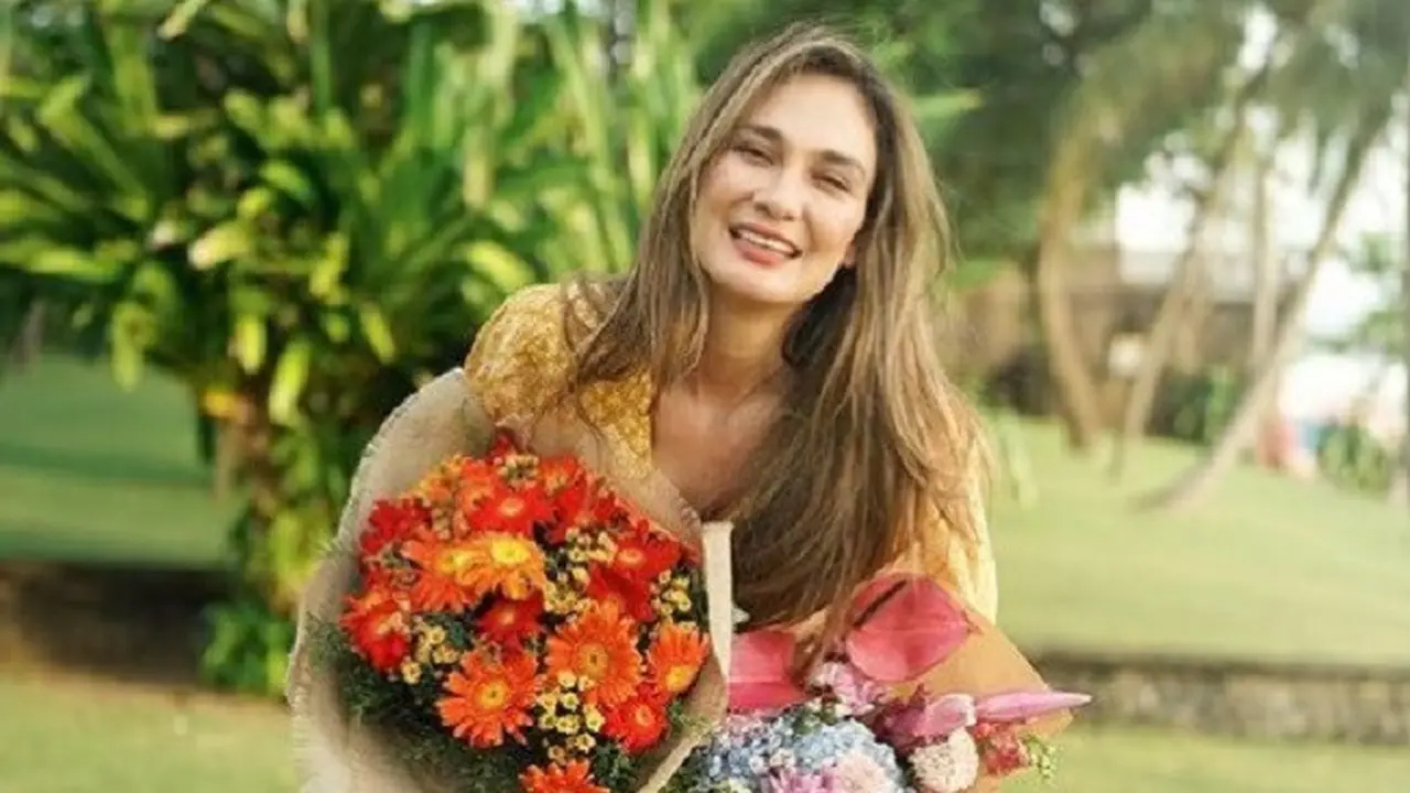 Luna Maya (Foto: Instagram/@lunamaya)