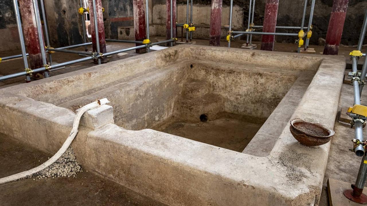 FOTO: Arkeolog Ungkap Pemandian Air Panas Mewah di Kota Pompeii yang Terkubur Ribuan Tahun, Dulunya Tempat Pesta Orang Kaya Romawi