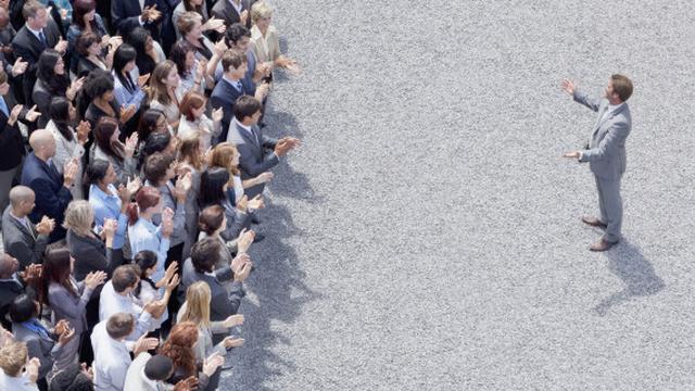 7 Cara Berbeda Seorang Introvert Menarik Perhatian