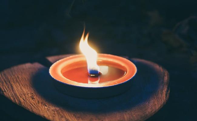 Api memberi efek romantis/Copyright Pixabay.com