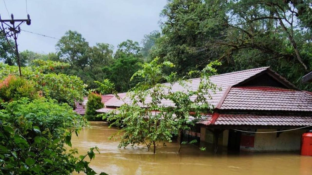 Banjir Bengkayang Rendam Enam Kecamatan, BPBD Imbau Warga Waspada