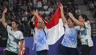 Dua wakil Indonesia, Hikmat Ramdani/Leani Ratri Oktila dan Fredy Setiawan/Khalimatus Sadiyah bertemu pada partai puncak nomor ganda campuran klasifikasi SL3 - SU5 pada Paralimpiade 2024 di Porte de la Chapelle Arena, Paris, Senin (2/9/2024)  WIB. Pasangan Hikmat/Ratri menang dan merebut medali emas. (NPC Indonesia)