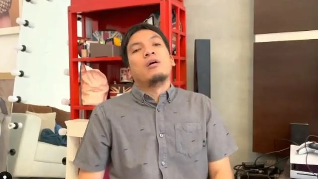 6 Potret Terbaru Desta Mahendra, Turun Berat Badan 9 Kg dalam 1,5 Bulan