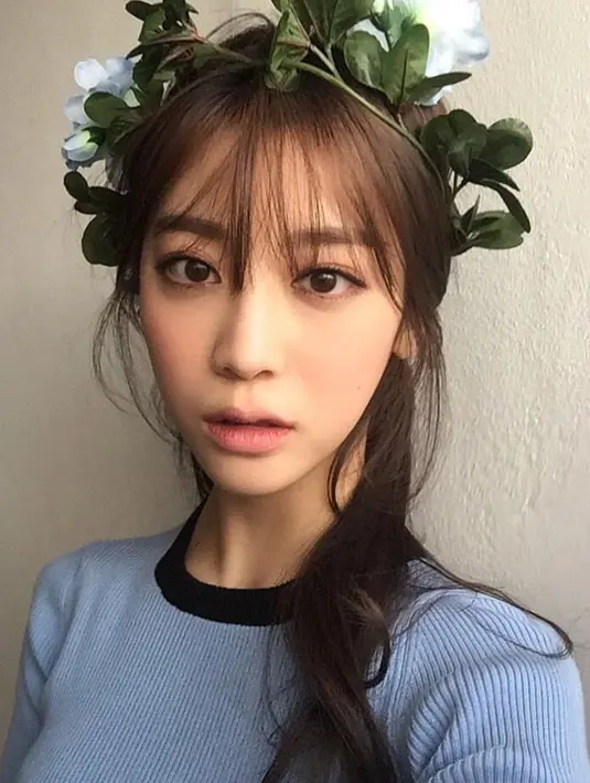 Tak hanya itu, ia pun marah pada orang yang bertanya karena menggunakan akun palsu. (instagram/yeseul0104)