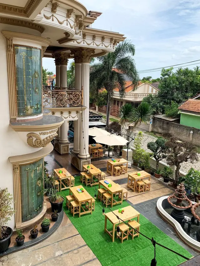 7 Potret Rumah Muzdalifah Disulap Jadi Restoran, Sempat Dijual Miliaran Rupiah