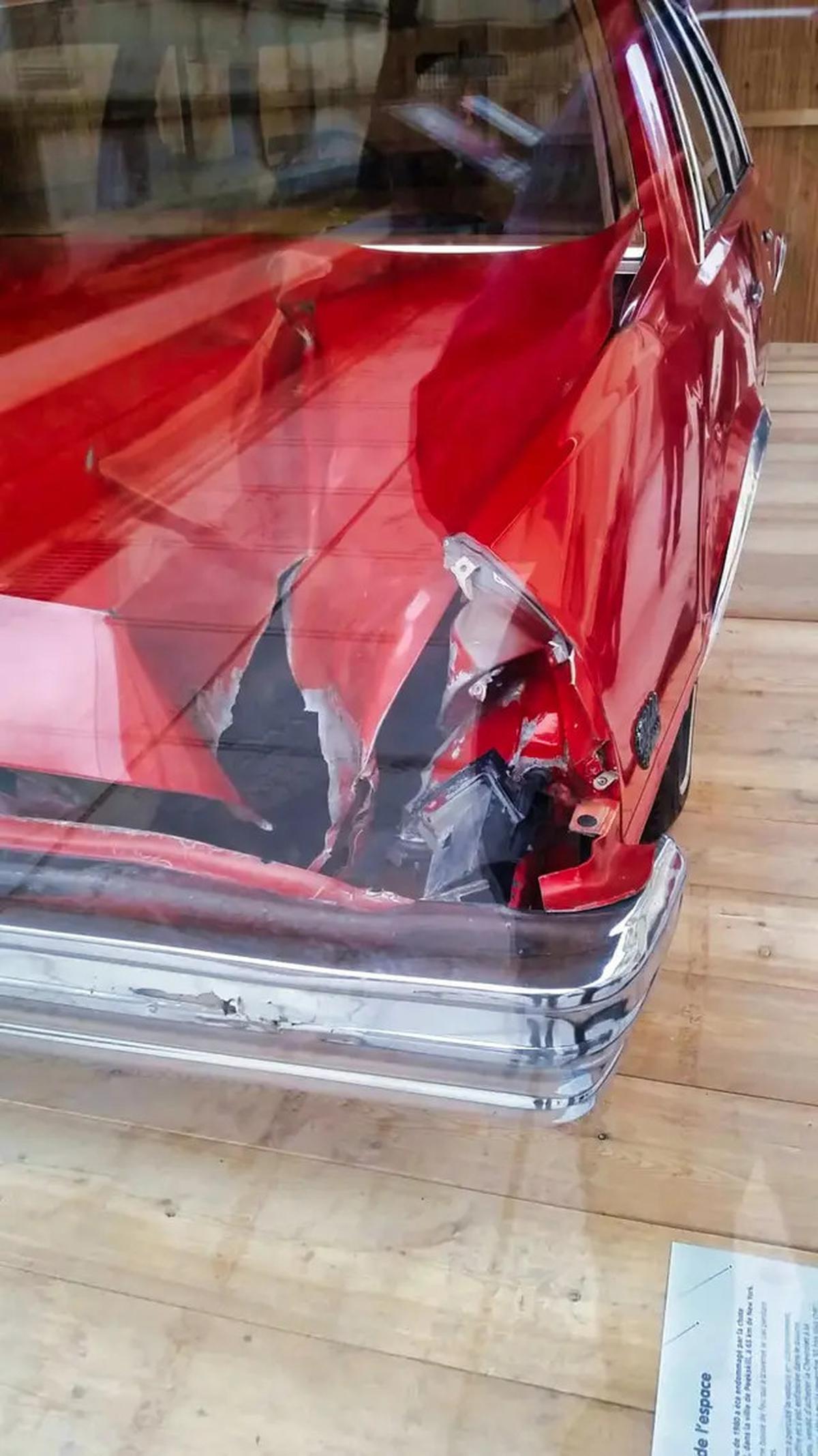 9 Oktober 1992: Meteorit Sebesar Bola Bowling Hantam Mobil Chevy Malibu di New York
