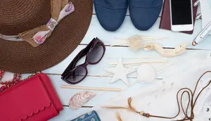 Aksesori Simpel yang Bikin Outfit Minimalis Jadi Lebih Stylish