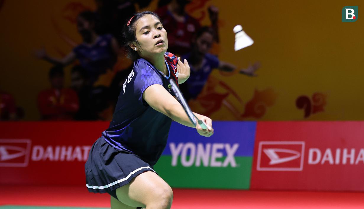 Pertandingan dimenangi Gregoria dengan skor 21-13, 15-21, 21-14. (Bola.com/Abdul Aziz)