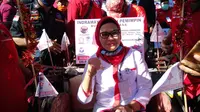 Nina Agustina Da'i Bachtiar dan Lucky Hakim mendatangi KPU Indramayu (Panji/Liputan6.com)