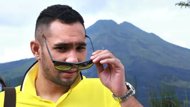 [Bintang] Enji Mantan Ayu Ting Ting