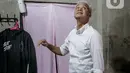 Calon presiden nomor urut 3 Ganjar Pranowo bersiap untuk beristirahat saat menginap di rumah warga di Tegal, Jawa Tengah, Rabu (10/1/2024). (Liputan6.com/Faizal Fanani)