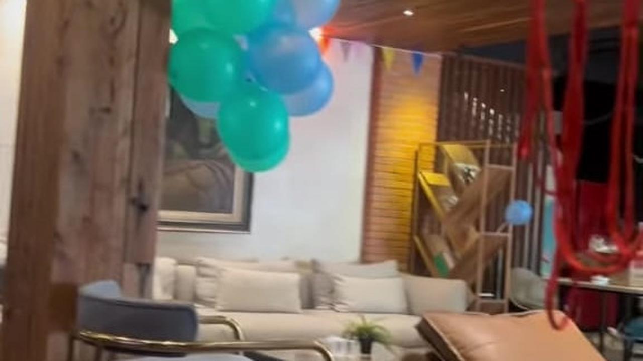 8 Potret Paula Verhoeven Gagal Berikan Kejutan Ulang Tahun untuk Putra Bungsunya, Sudah Siapkan Cokelat hingga Makanan - Hanya Dapati Rumah Kosong