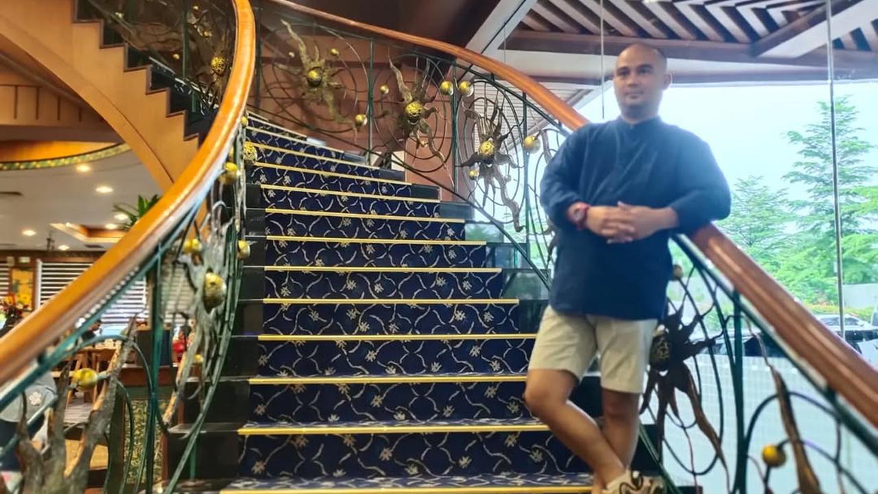 Sandy Permana Aktor Serial 'MAK LAMPIR' Tewas Ditusuk, Polisi Buru Terduga Pelaku