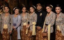Anggun Berbalut Kebaya Floral, Yasmine Wildblood Curi Perhatian di Pernikahan Keluarga Cendana