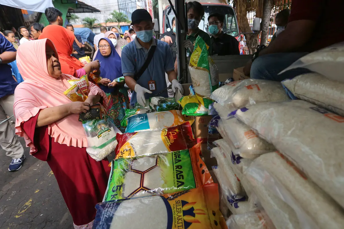 Cegah Panic Buying, Kapolda Metro Jaya Pantau Operasi Pasar