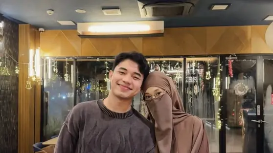 Fiki Naki Umumkan Zeia Keluar dari NICU Usai 24 Hari
