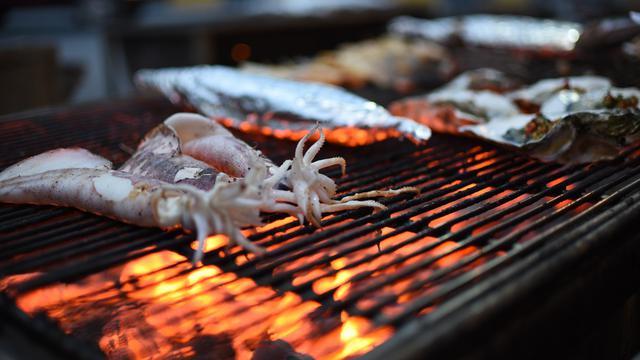 Ilustrasi resep masakan, cumi-cumi, bakar
