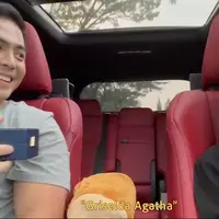 Artis yang juga Youtuber Gritte Agatha membagikan momen bahagia di tanggal 1 Maret. Dalam unggahan di akun instagramnya, ia membagikan kabar telah dilamar sang kekasih setelah 11 tahun pacaran. [Instagram/gritteagathaa]