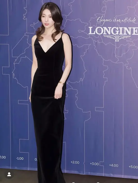 Aktris cantik Bae Suzy sukses tebar pesona mahalnya saat hadiri acara Longines [@skuukzky]