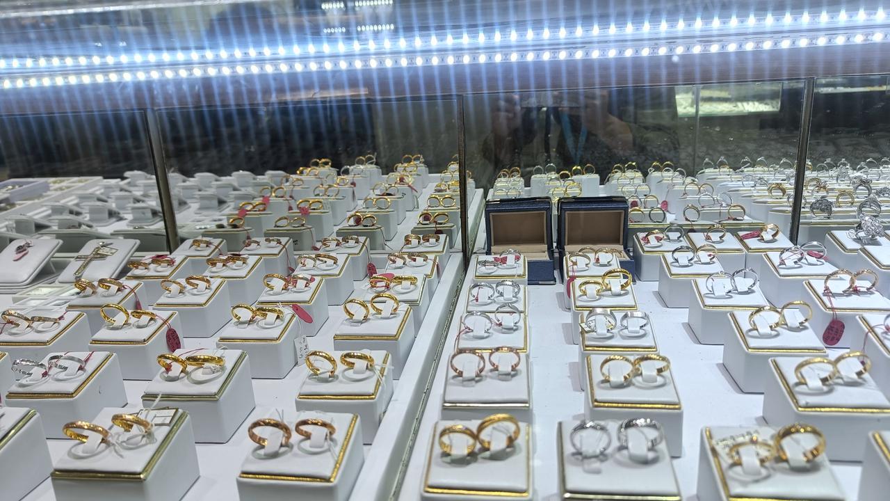 Perhiasan Emas di Gold Center Cikini