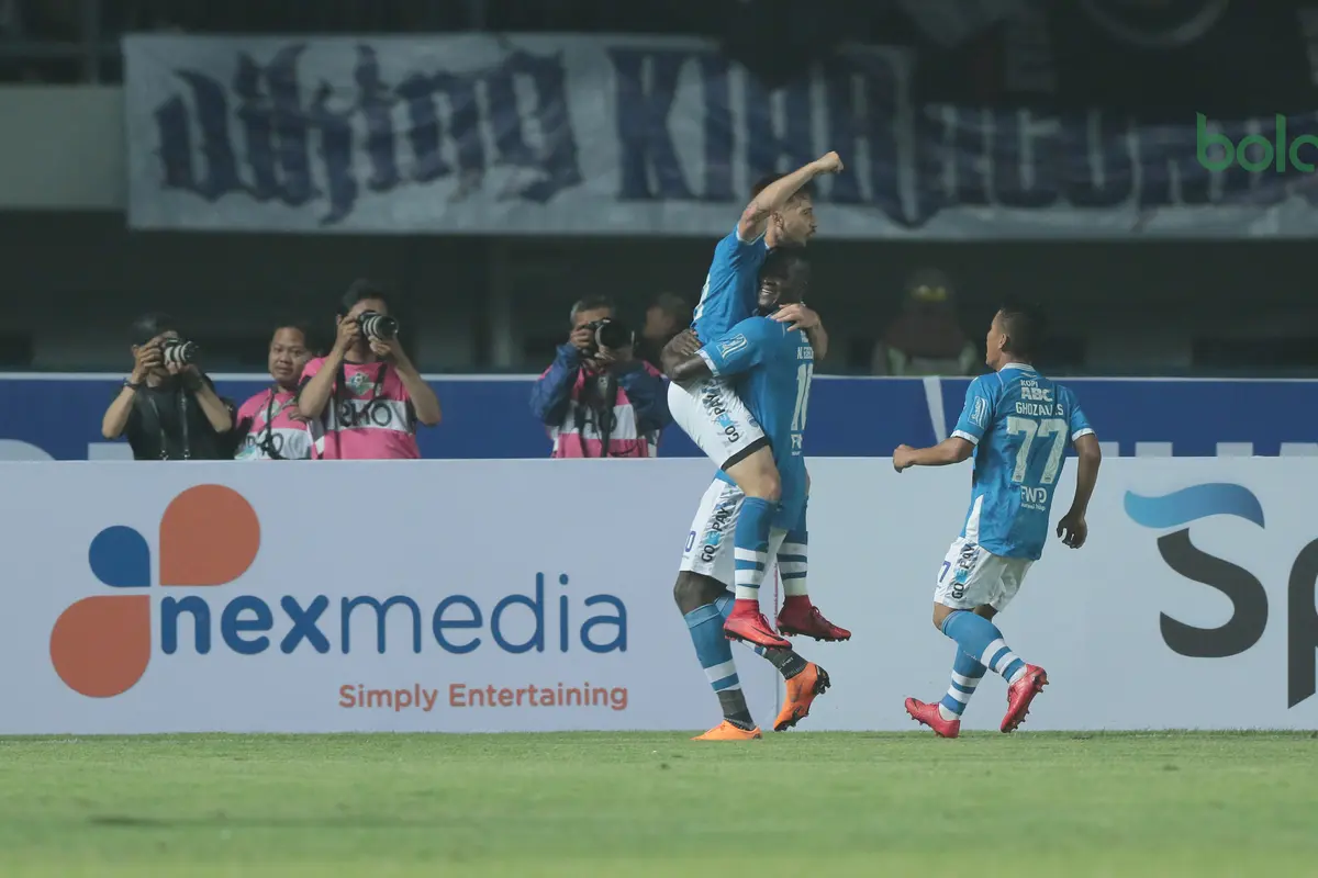 Persib Bandung, Mitra Kukar, Liga 1 Indonesia, Bola.com