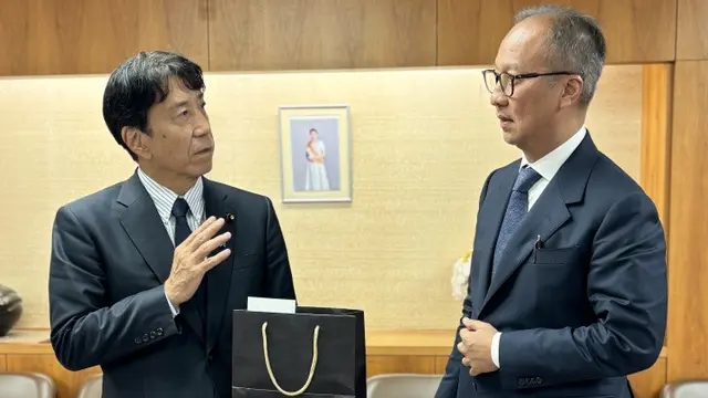 Pertemuan antara Menteri Perindustrian Agus Gumiwang Kartasasmita dengan Menteri Ekonomi, Perdagangan, dan Industri (METI) Jepang Mr. Ken Saito di Tokyo