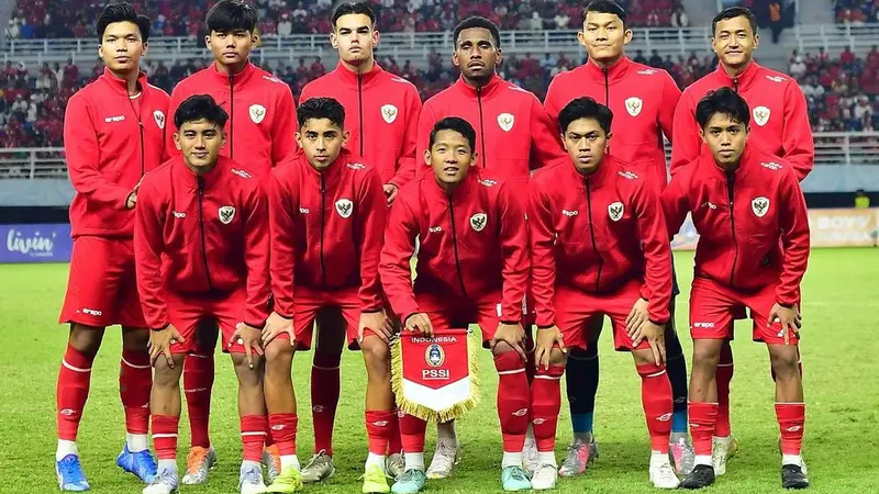 Timnas Indonesia U-19 melawan Timnas Malaysia U-19 di babak semifinal Piala AFF U-19 2024.