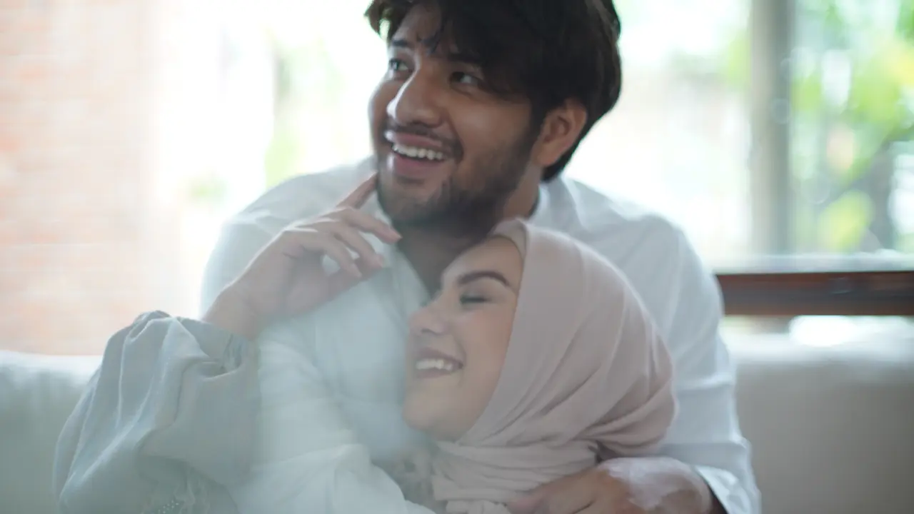 Ammar Zoni dan Irish Bella. (Foto: Leander Gemilang)