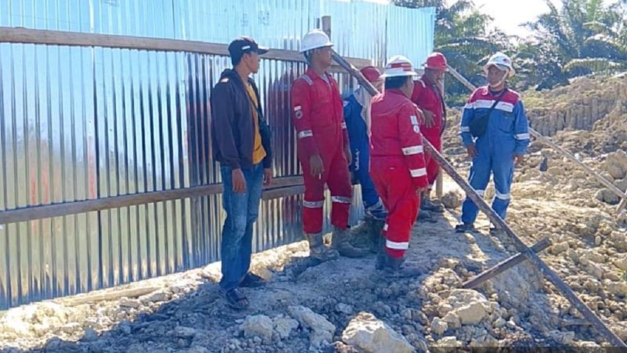 Pertamina EP Rantau Dukung Ketahanan Pangan Melalui Normalisasi Irigasi Sawah Warga Aceh Tamiang