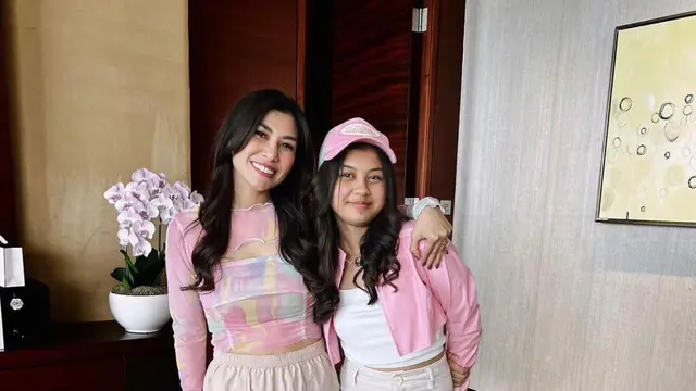 Potret Nisya Ahmad Bersama Mikaela Atqia Rosadi (Instagram/@nissyaa)