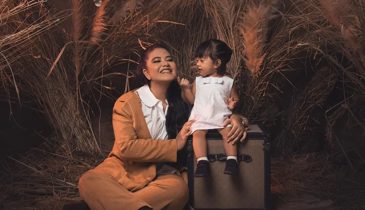 Kahiyang Ayu (Instagram/ayanggkahiyang)