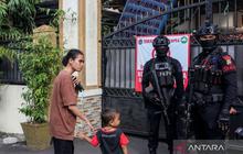 Polisi Tegaskan Benda Mirip Senjata di Lokasi Ledakan SMA 72 Adalah Senjata Mainan