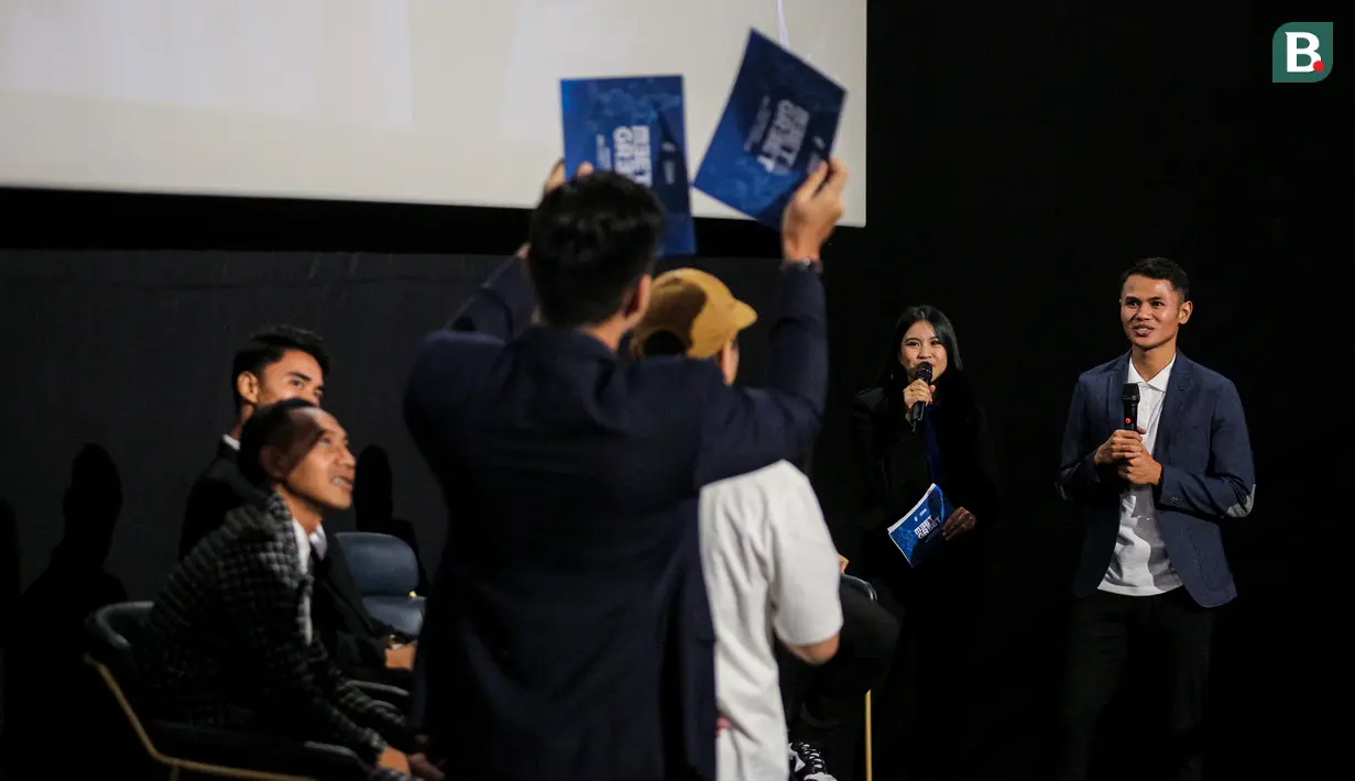 

<p>Pemain BRI Liga 1, Dimas Drajad mengikuti games dalam acara Meet & Greet Pemain BRI Liga 1 yang berlangsung di Cinepolis, Senayan Park, Jakarta, Sabtu (13/07/2024). (Bola.com/Bagaskara Lazuardi)
<p>” data-template-var=”image”></picture>
<div>
<p><span>1</span><span>/</span><span>9</span>
<p>Pemain BRI Liga 1, Dimas Drajad mengikuti games dalam acara Meet & Greet Pemain BRI Liga 1 yang berlangsung di Cinepolis, Senayan Park, Jakarta, Sabtu (13/07/2024). (Bola.com/Bagaskara Lazuardi)
</div>
</div>
</figure>
<figure id=