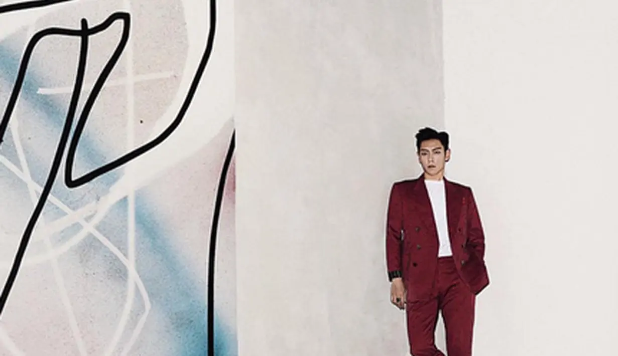 T.O.P yang positif memakai ganja dikeluarkan dari divisi kepolisian tempatnya menjalankan wajib militer. Tersiar kabar juga hal ini sempat membuat T.O.P depresi, hingga menyebabkan dirinya seperti ini. (Instagram/choi_seung_hyun_tttop)