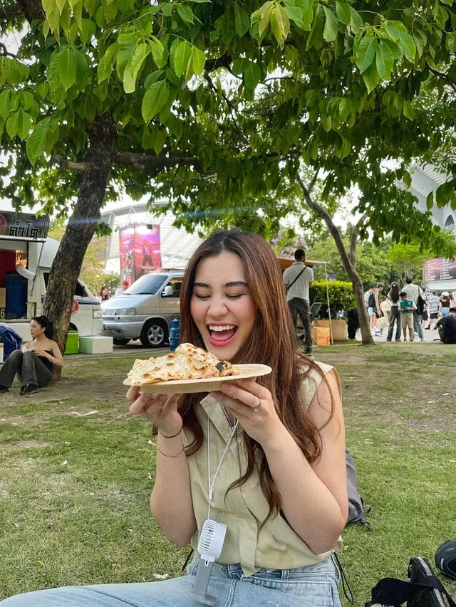 Aaliyah Massaid di taman (Instagram/aaliyah.massaid)