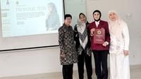 Potret Mulan Jameela Sukses Seminar Proposal Tesis S2, Siap Lanjut Penelitian