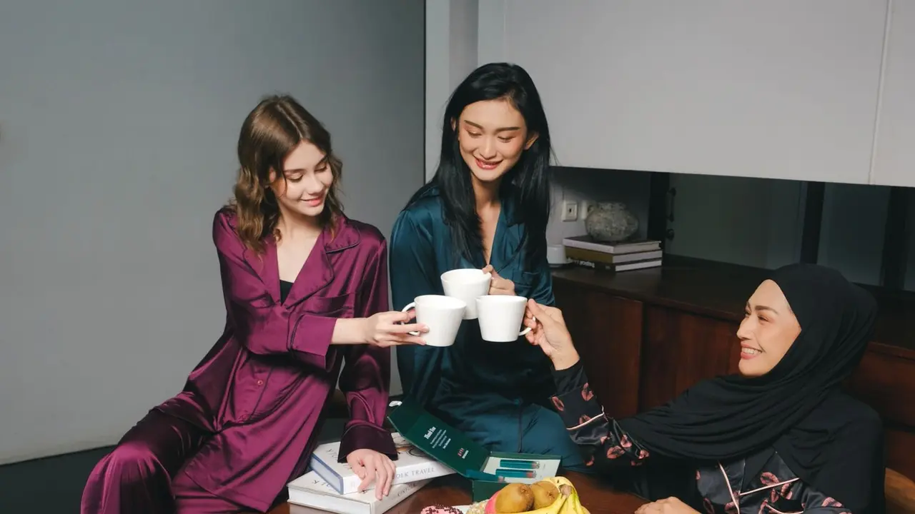 Bertema Loungewear, Tata Janeta Hadirkan Koleksi Piyama dan Kemeja yang Nyaman dan Sopan