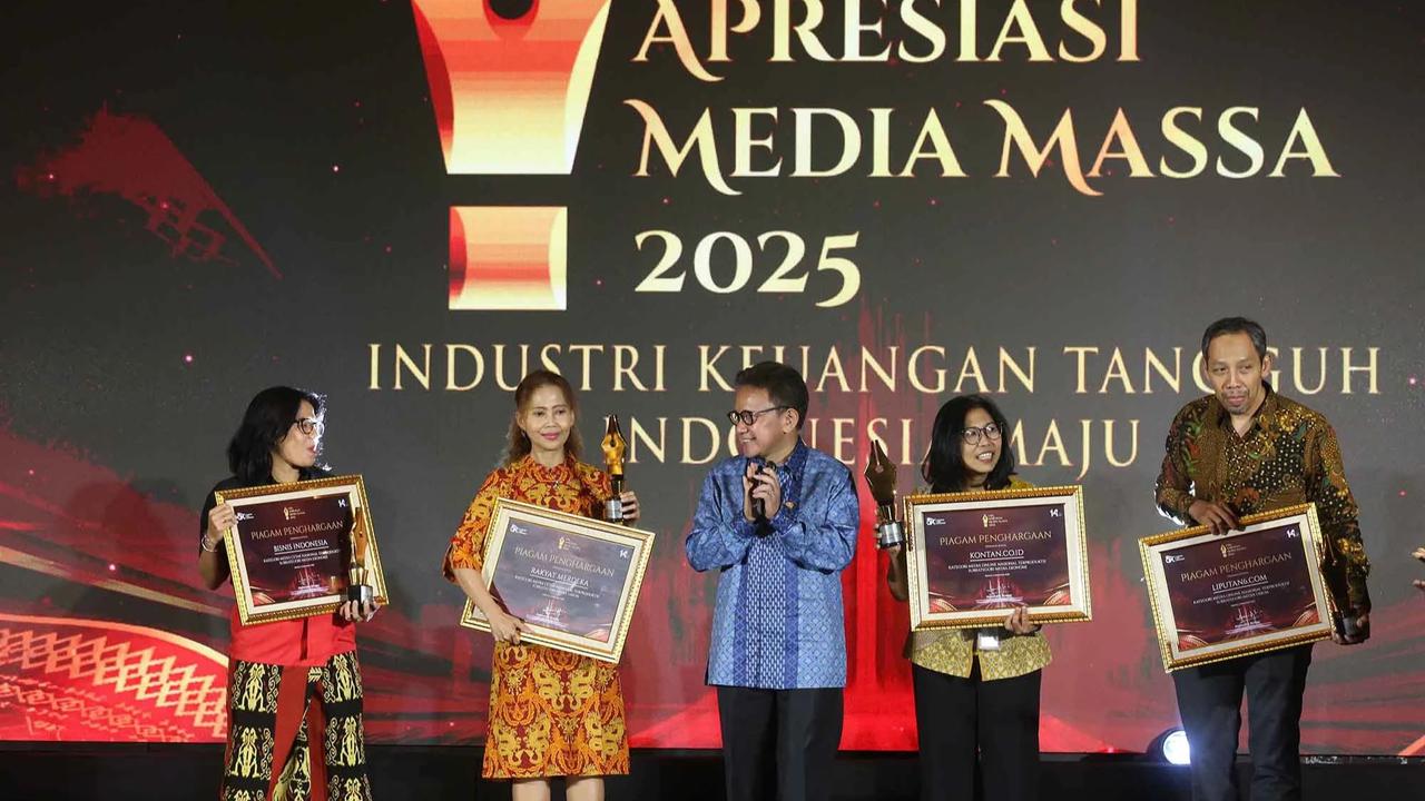 FOTO: Liputan6.com Sabet Penghargaan Media Online Terproduktif dari OJK