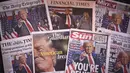 Donald Trump dari Partai Republik AS kembali ke Gedung Putih usai mengalahkan Wakil Presiden yang juga calon presiden dari Partai Demokrat, Kamala Harris. Gambar yang diambil di London pada tanggal 7 November 2024 ini menunjukkan halaman depan beberapa surat kabar nasional Inggris tentang terpilihnya kembali Donald Trump sebagai Presiden Amerika Serikat. (HENRY NICHOLLS/AFP)
