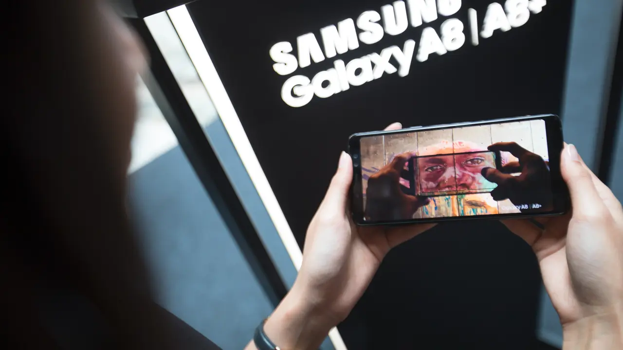 Consumer Launch Galaxy A8