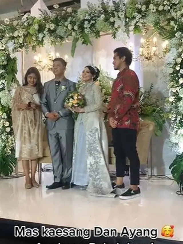Mulai Go Public, Ini 6 Momen Kaesang Pangarep dan Erina Gudono Kondangan Bareng