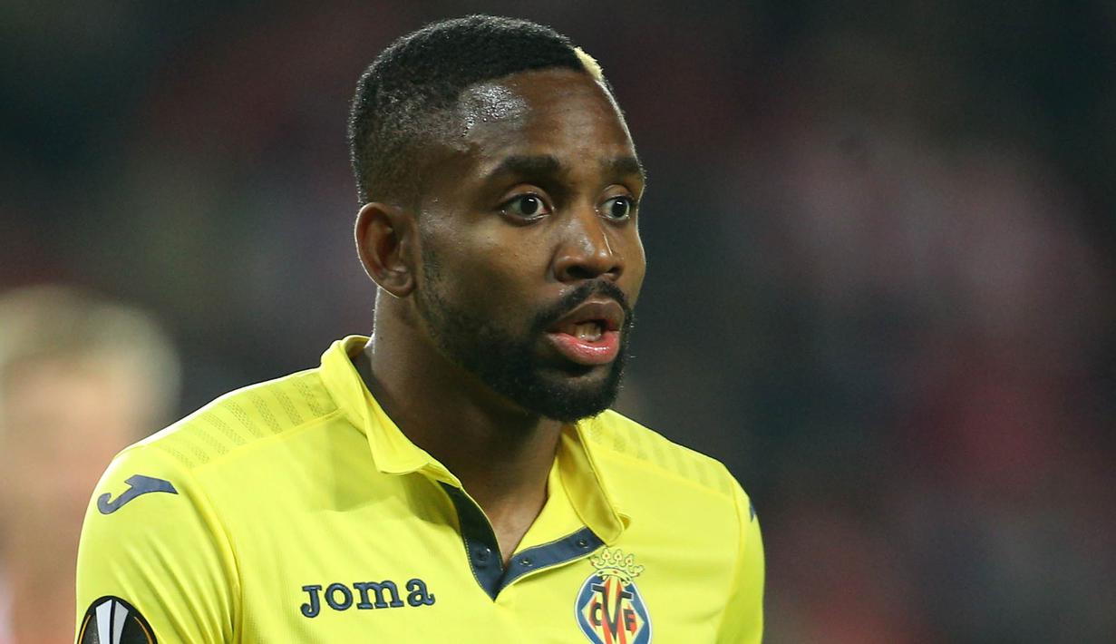 2. Cedric Bakambu (Villarreal) - 9 Gol (1 Penalti). (AFP/Milan Kammermayer)
